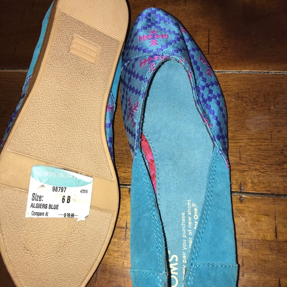 Toms   Size 6